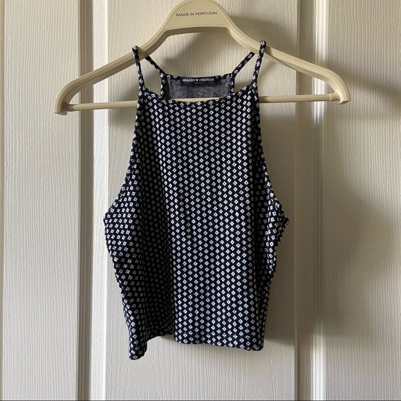brandy melville halter top - Picture 3 of 5